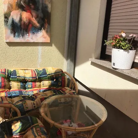 Ferienzimmer Healing Und Montuerwohnung Weissenfels