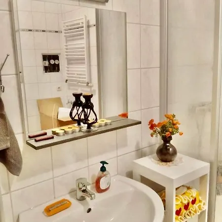 Ferienzimmer Healing Und Montuerwohnung * Weißenfels
