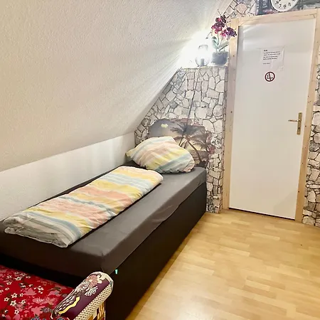 Ferienzimmer Healing Und Montuerwohnung * Weissenfels