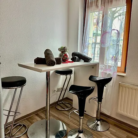 Homestay Ferienzimmer Healing Und Montuerwohnung *
