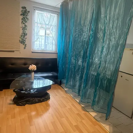 Ferienzimmer Healing Und Montuerwohnung