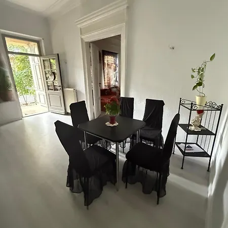 Ubytování v soukromí Ferienzimmer Healing Und Montuerwohnung Weißenfels