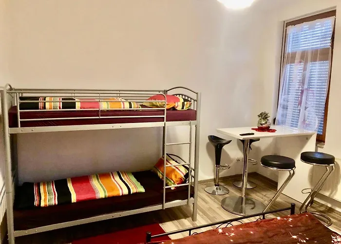 Ferienzimmer Healing Und Montuerwohnung * Weißenfels