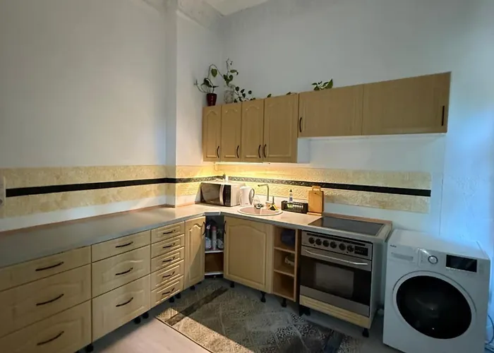 Ferienzimmer Healing Und Montuerwohnung * Weißenfels